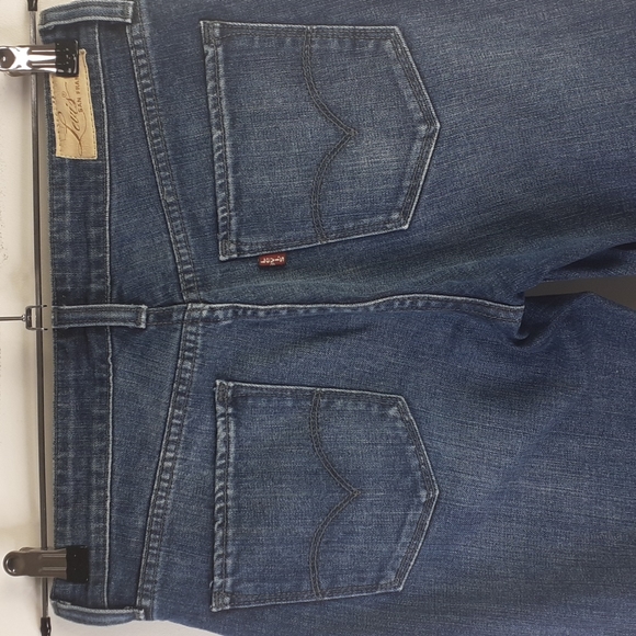 Levi's Blue Jean Capris Size 4/27 - Picture 8 of 16